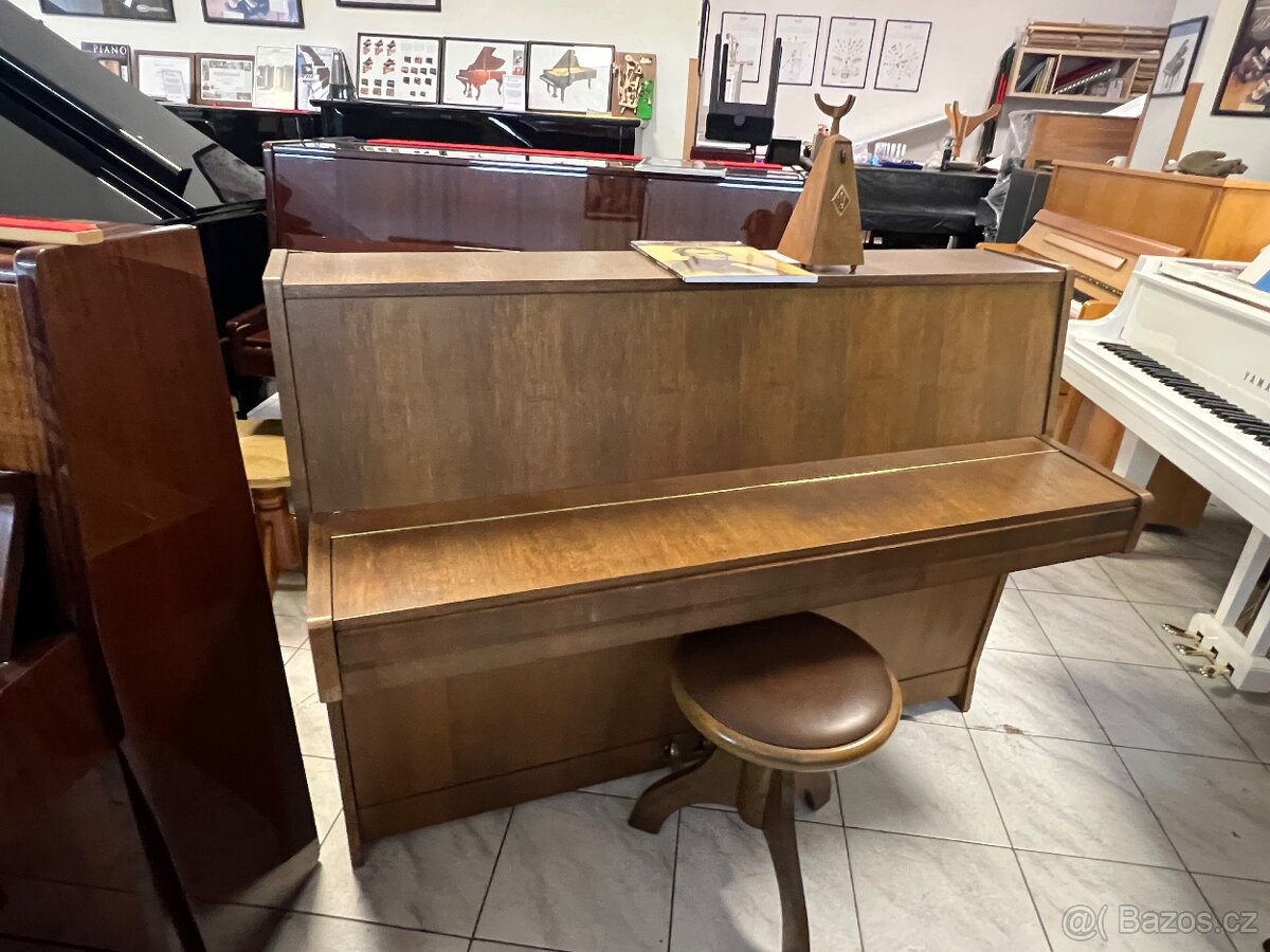 Petrof 105 se zárukou 2 roky dopravou 100 km. - 12