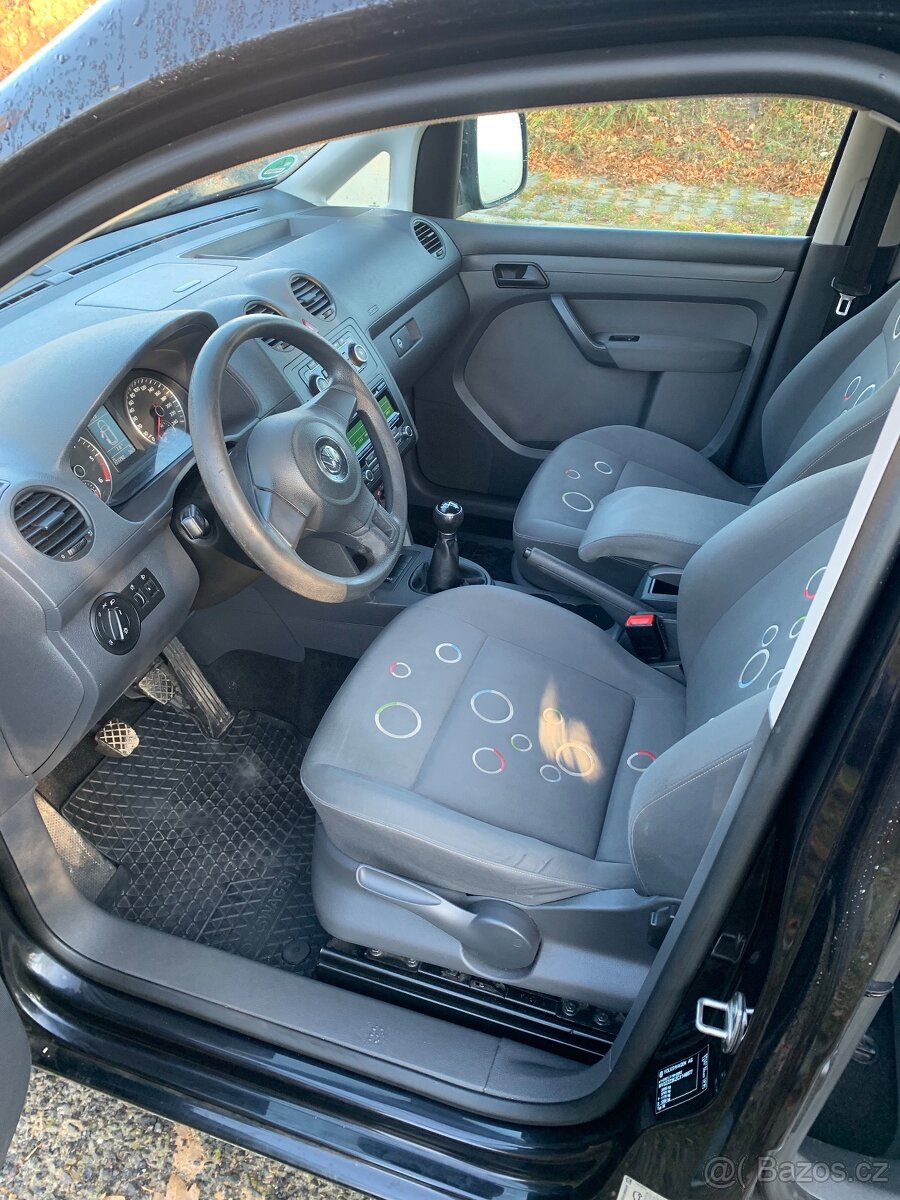 VW Caddy Maxi 2012 2.0tdi 103kw 7míst tažné klima - 12