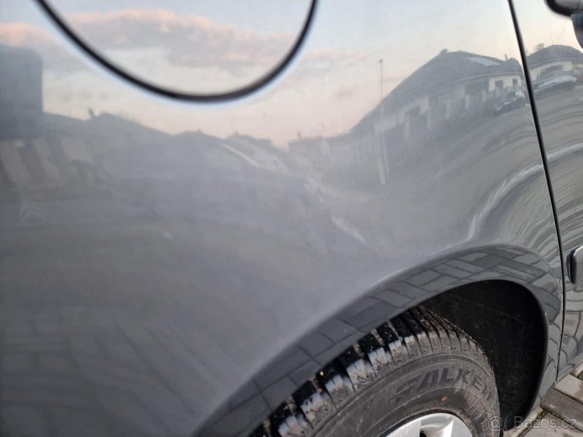 Fabia 2009 - 1.2i 51kw kombi nehavarované - 12