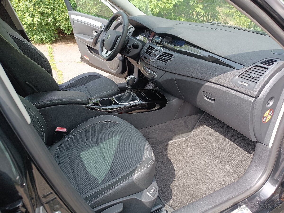 Renault Laguna III - 12