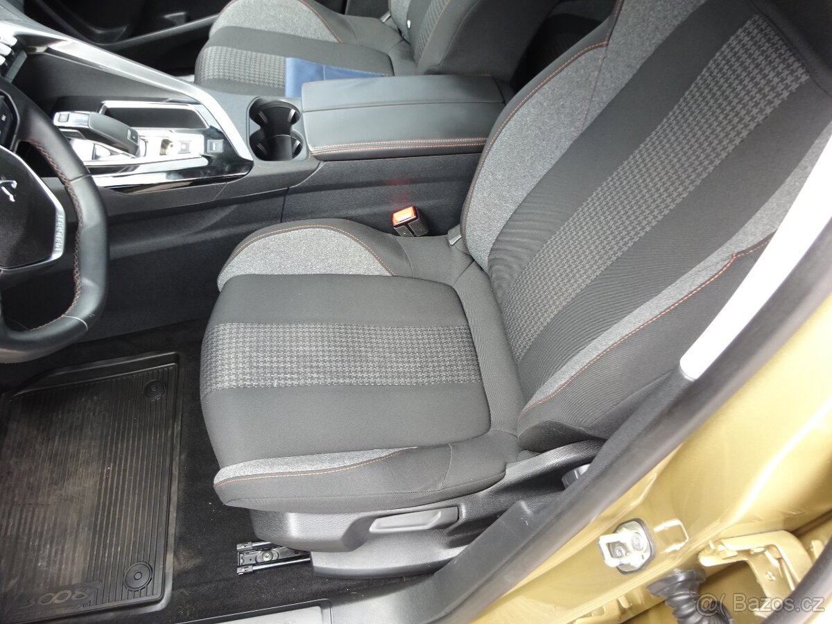 Peugeot 3008 1.2 PureTech r.v.2017(96 kw) serv.kníž. - 12