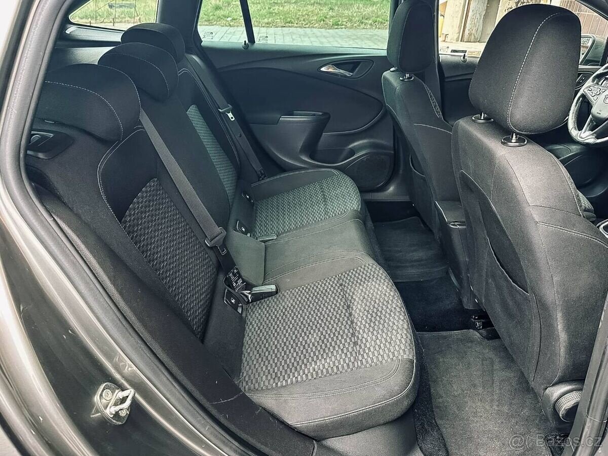 Opel Astra Sport Tourer ST 1.6 CDTI 110k Dynamic - 12