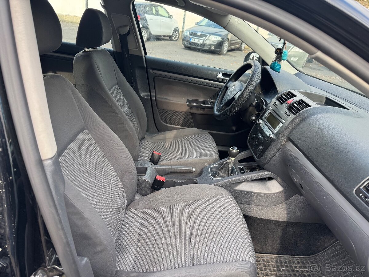 Volkswagen Golf V 1.9 TDi COMBI MODEL 2008 MOŽNO NA SPLÁTKY - 12