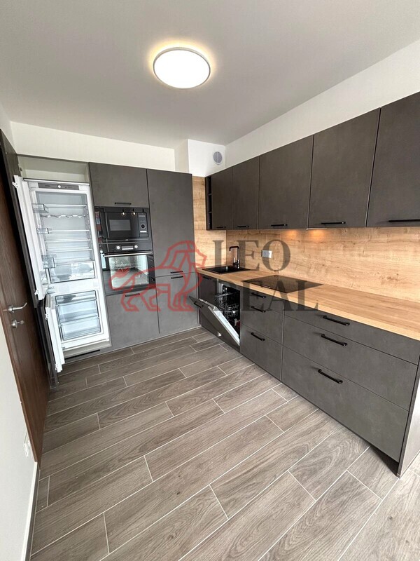 Prodej bytu 2+kk 56 m² Novoveská, Teplice - 12