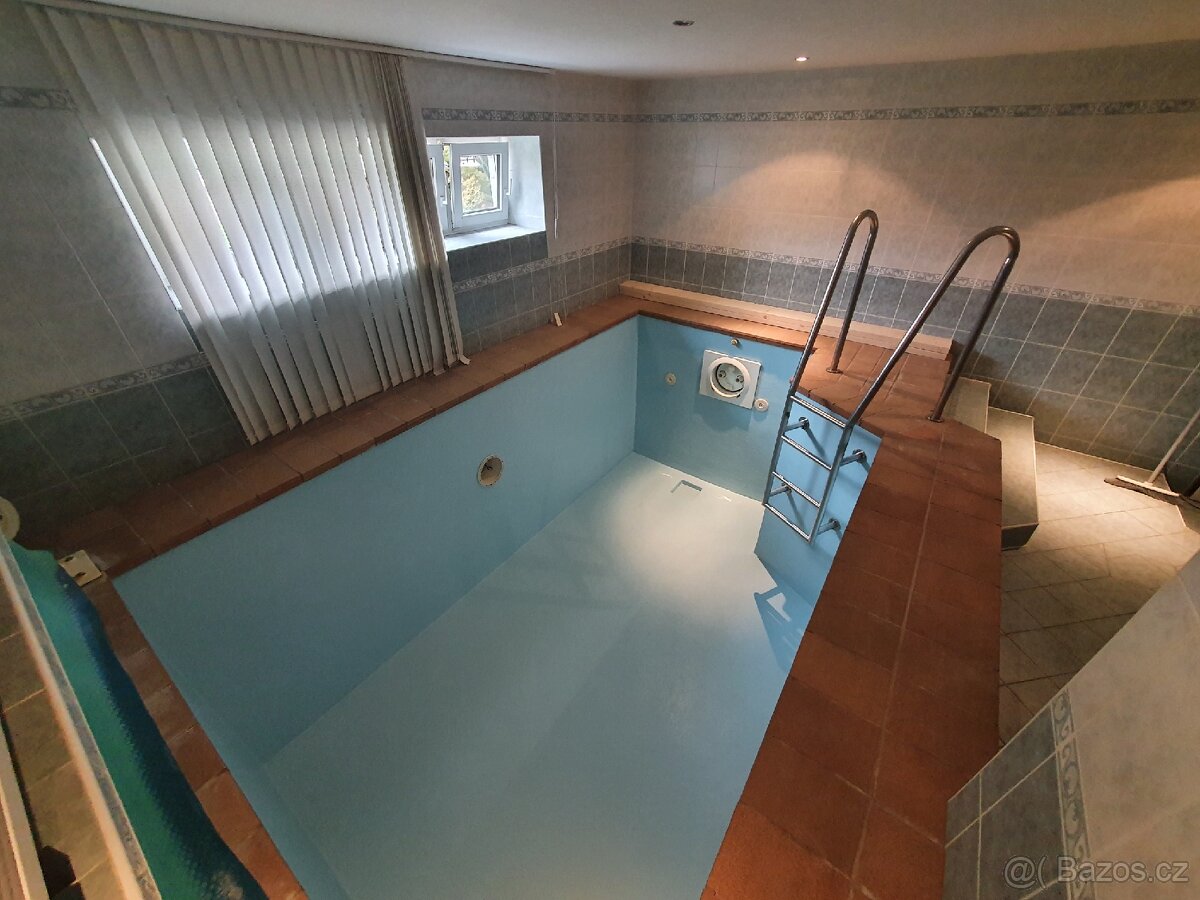 Nástřik sklolaminátu. - 12