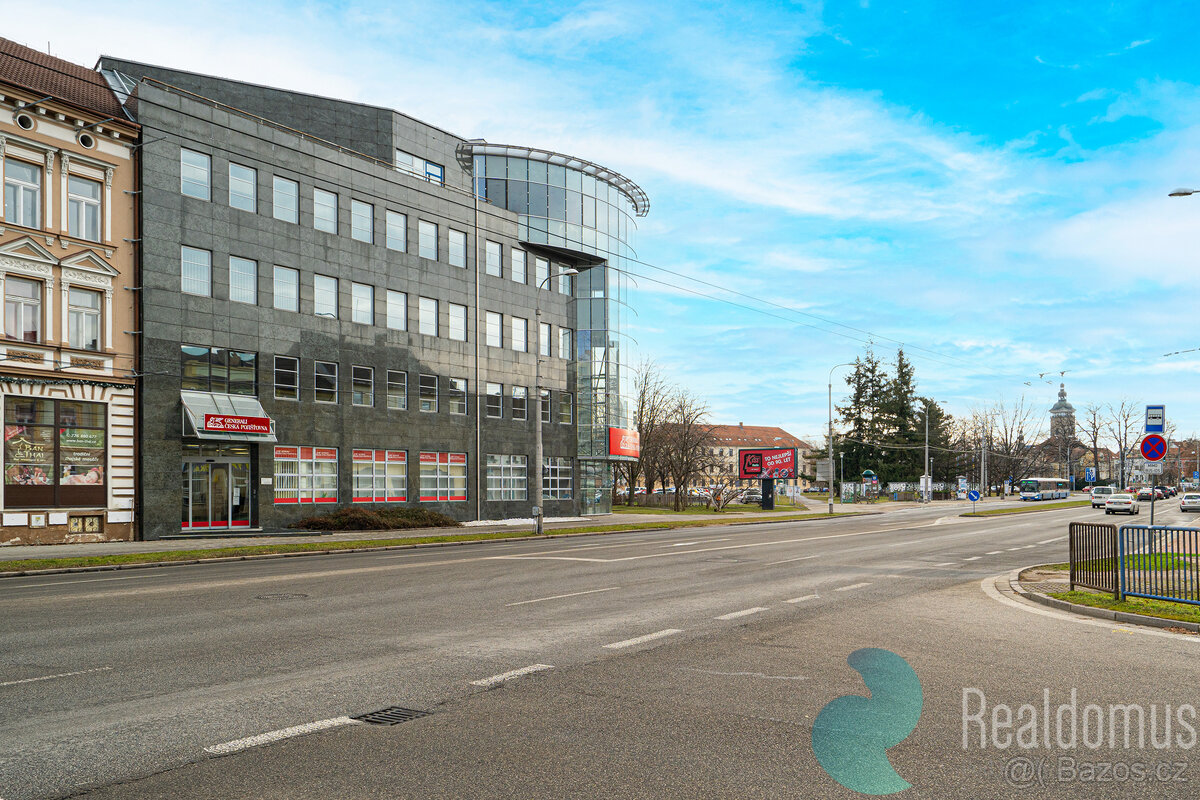 Pronájem, kanceláře, centrum města, ulice Pražská - 12