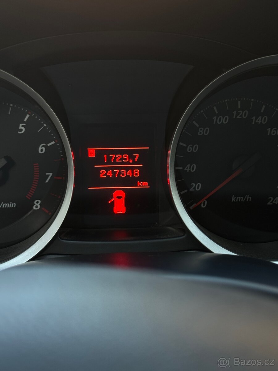 Mitsubishi Lancer - 12