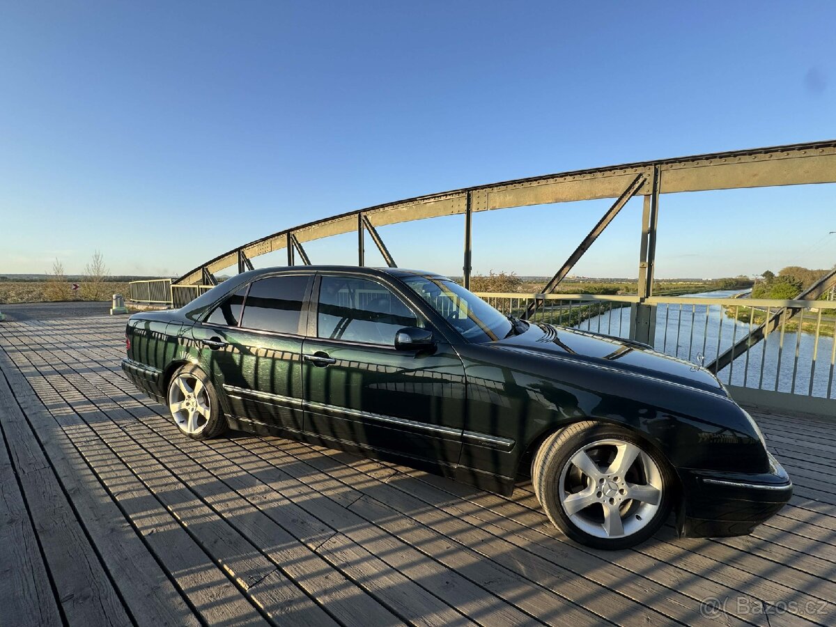 Mercedes-Benz w210 E320 - 12