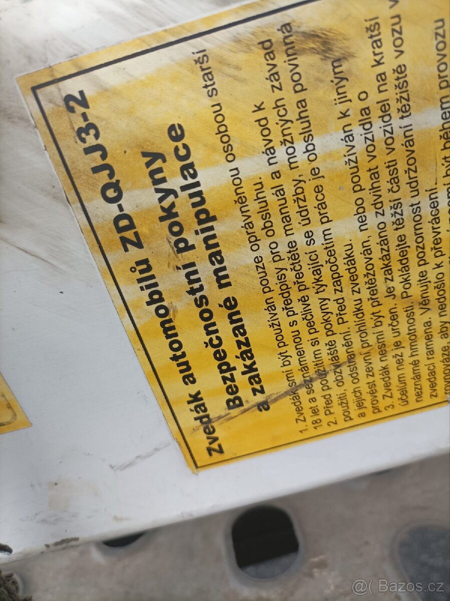 Dvousloupový zvedák-hever JCR 3 tuny - 12