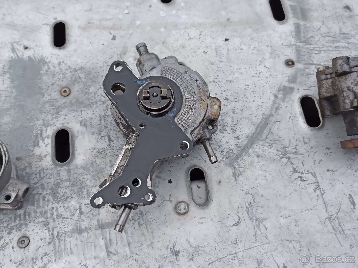 PŘÍSLUŠENSTVÍ MOTORU - VW 1.9 TDi 74kW, typ AXR - 12