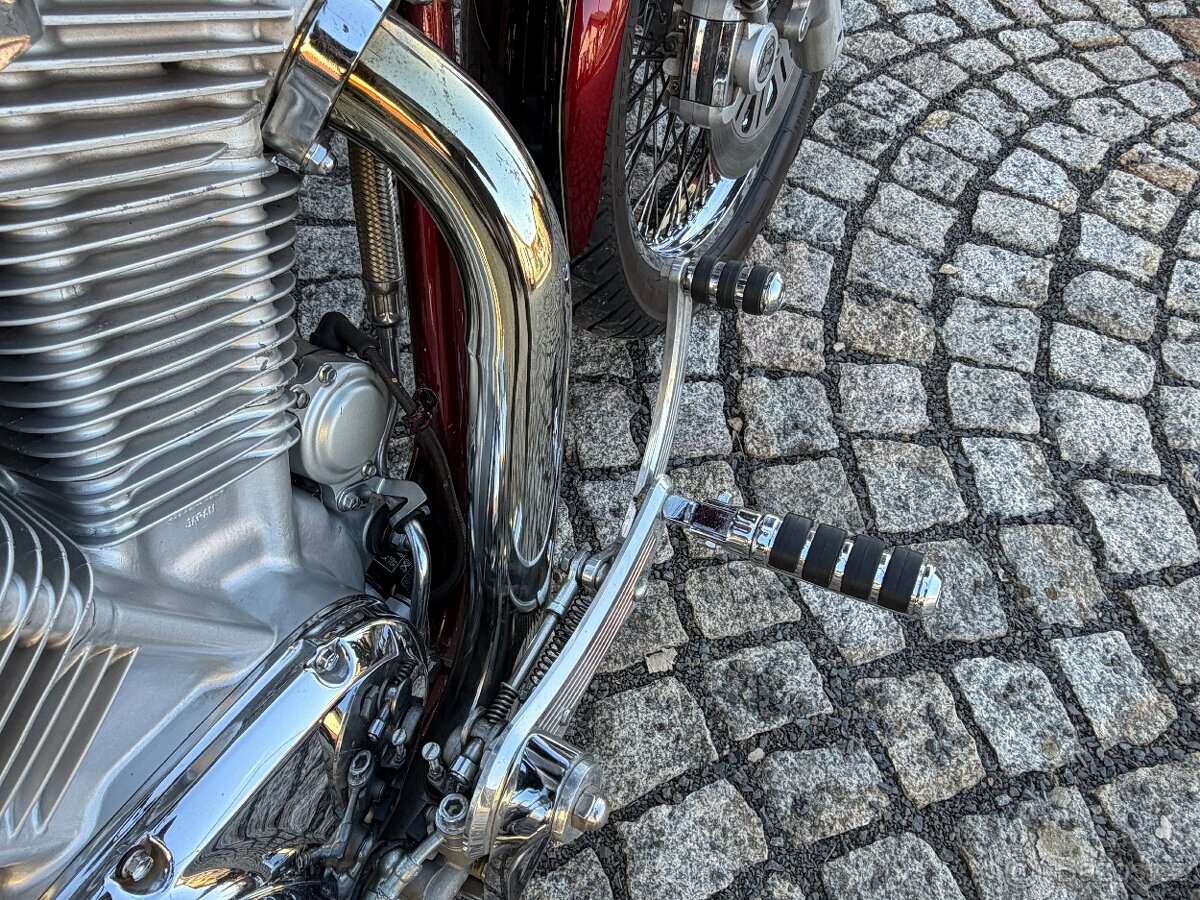 Suzuki VS 1400 Intruder - 12