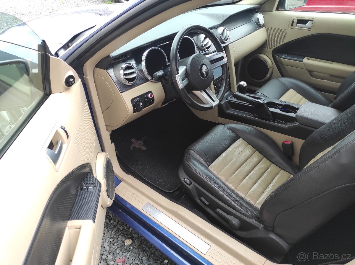 Ford Mustang CALIFORNIA SPECIAL - 12