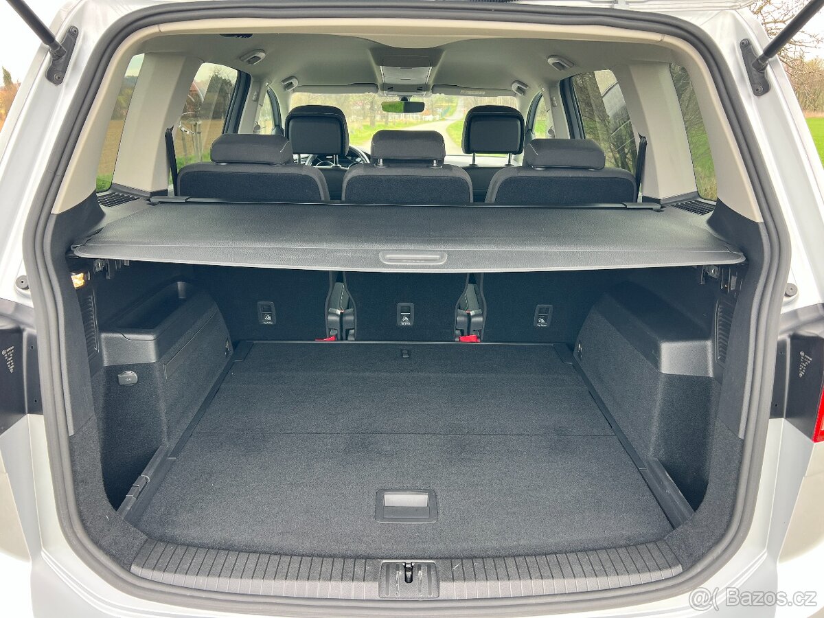 ► VW TOURAN 1.5TSI 110KW R-LINE SPORT-LED-NAVI-ACC-TAŽNÉ 18 - 12