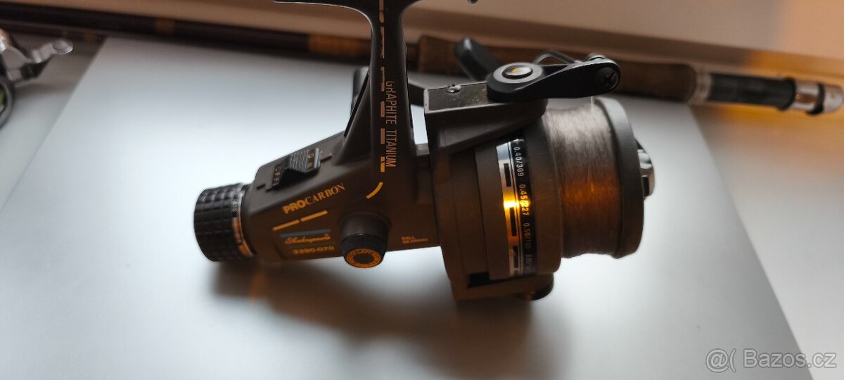 Shakespeare starý naviják - 12