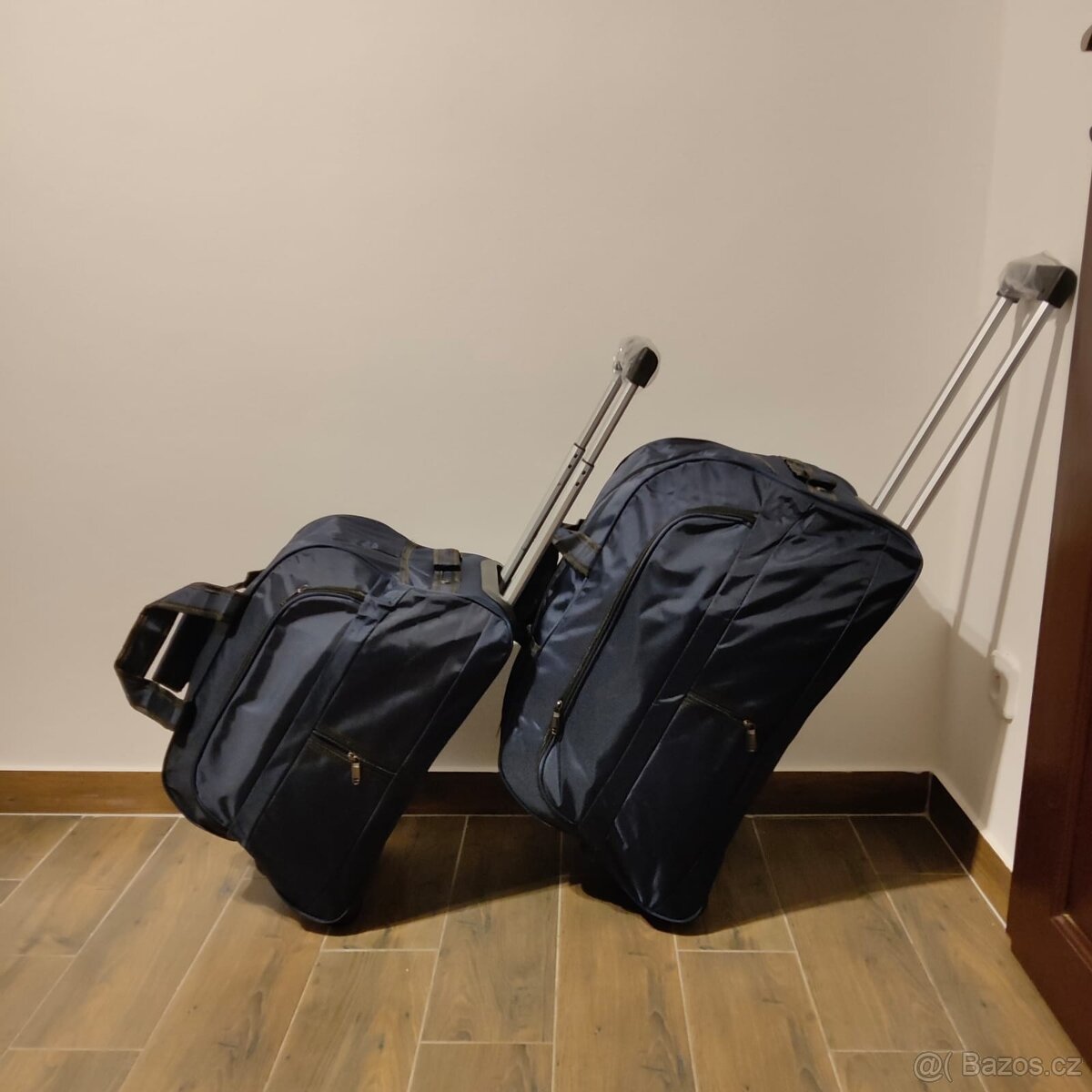 Cestovní taška na kolečkách s madlem - NOVÁ - 12