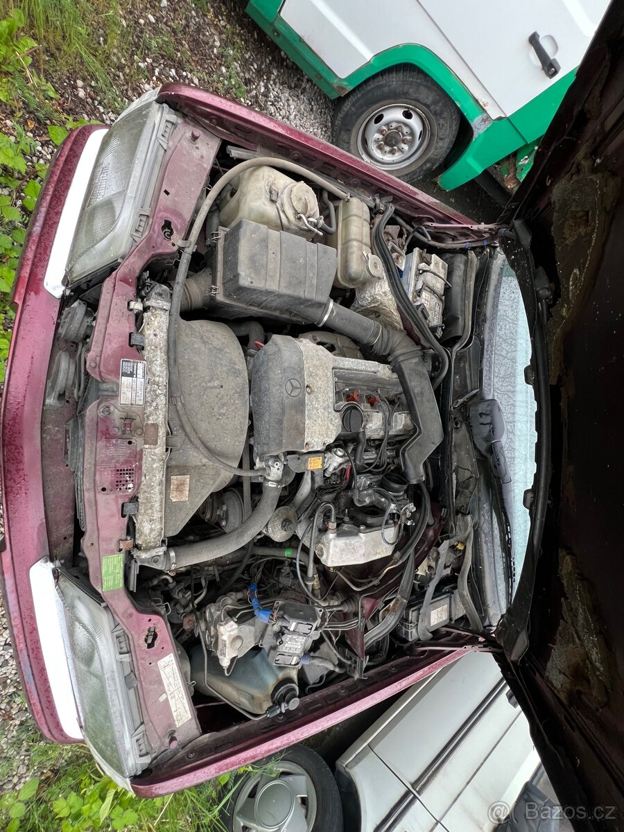 Mercedes Benz w124 E200TE - 12