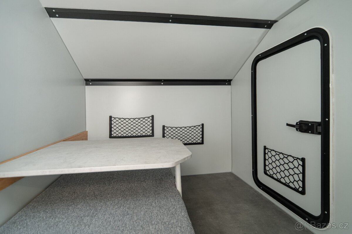 NOVINKA Karavan Niewiadów Venture - 12