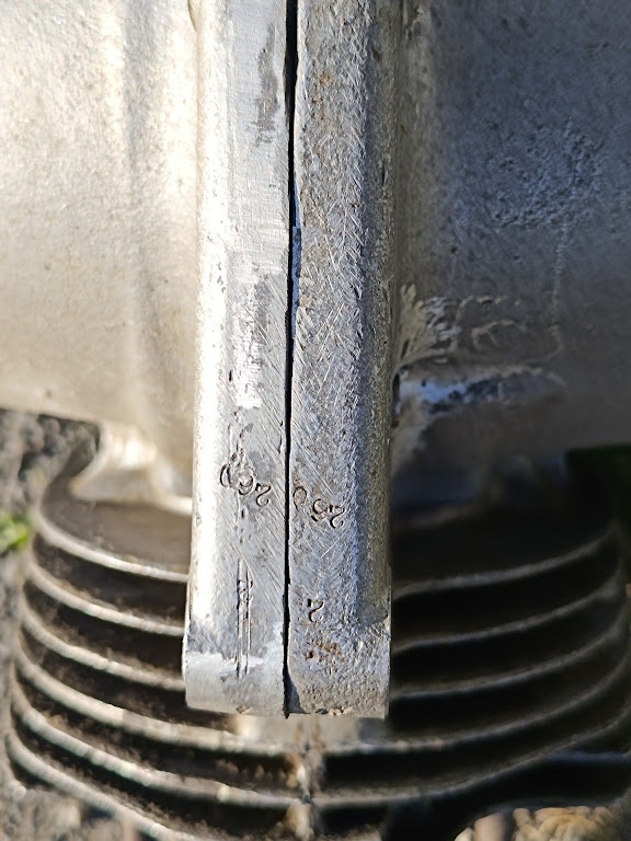 Jawa Pérák - rám - 12