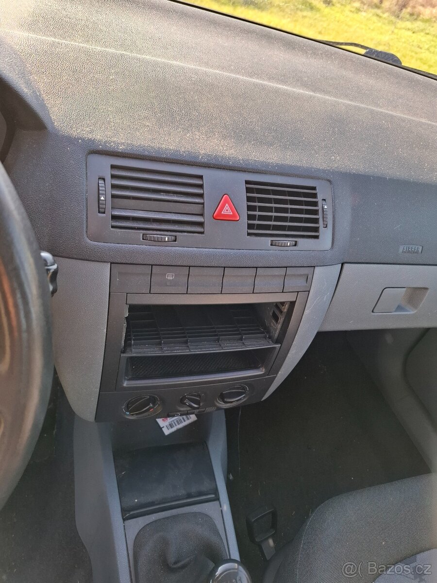 Škoda Fabia 1.9 SDI Kombi Klima Model 2003 Nová Stk - 12