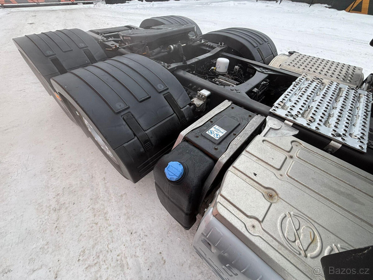 Volvo FM 460 6x2 - 12