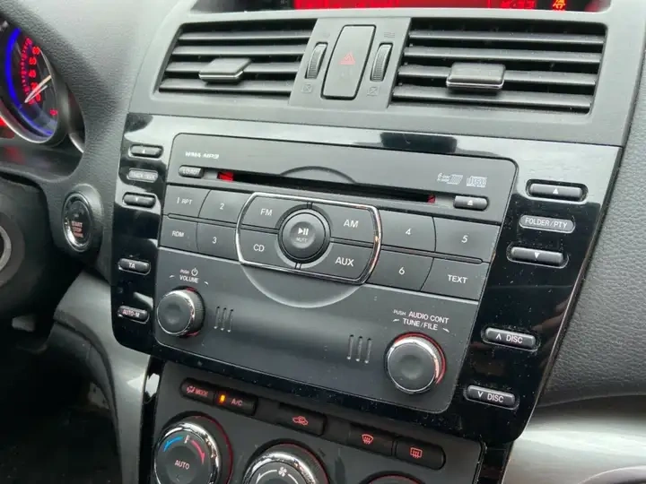 Prodám Mazdu 6 Combi sport - 12