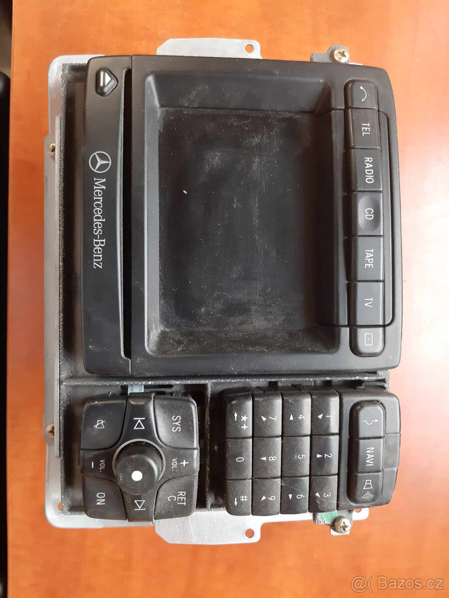 Mercedes Benz CL 600 V12 - 12