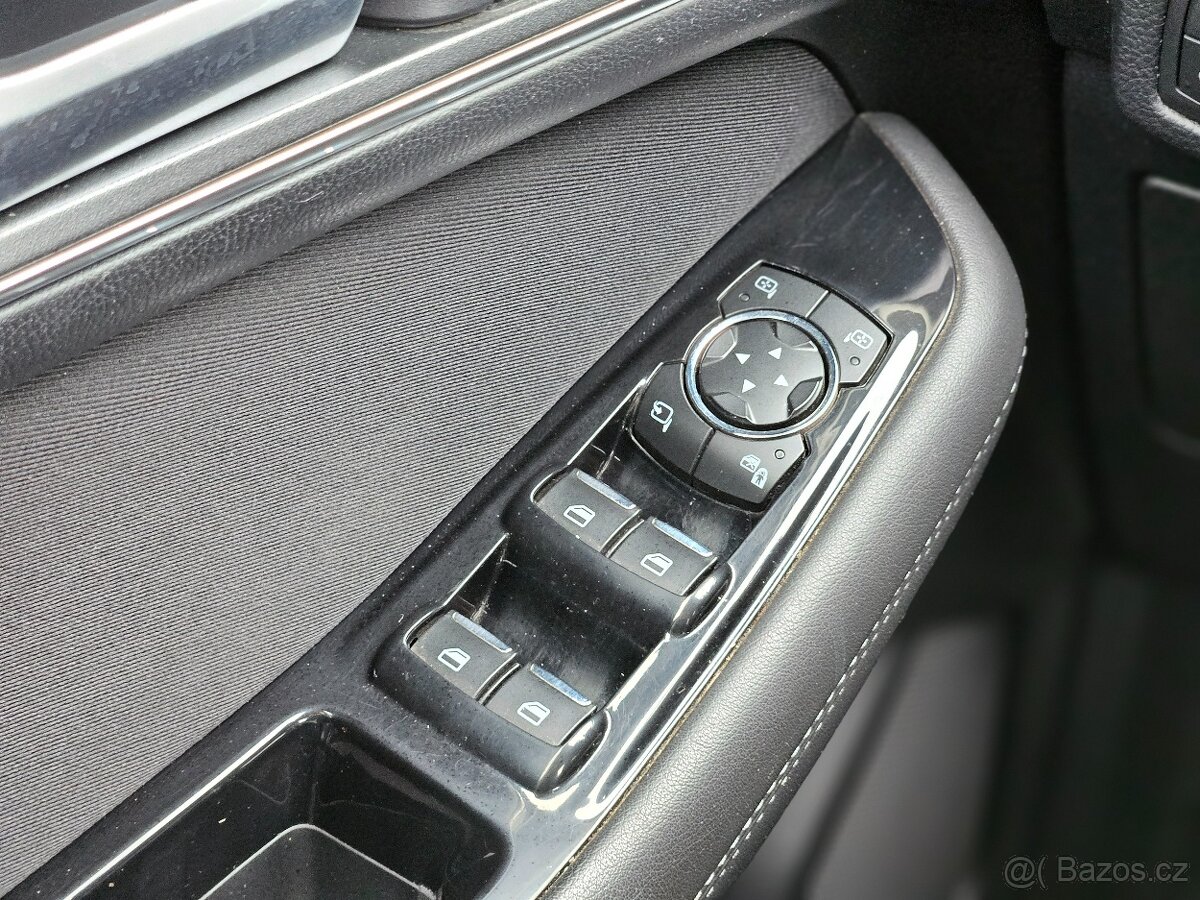 Ford S-MAX 2.0 TDCi 110kW MANUÁL TINANIUM LED TAŽNÉ NAVI - 12