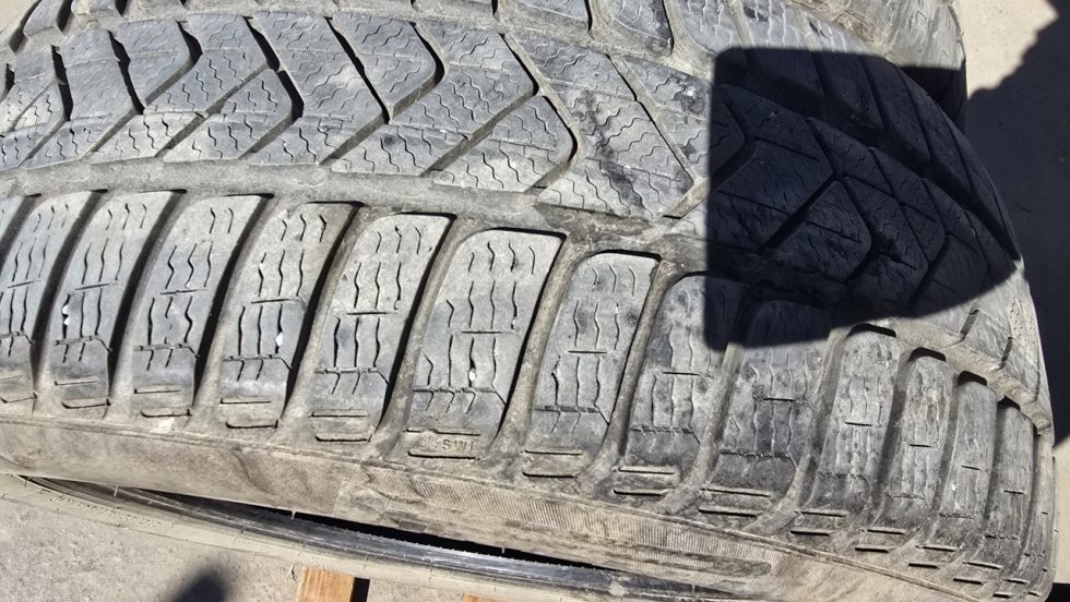 Pneu 215/55/17 Pirelli - 12
