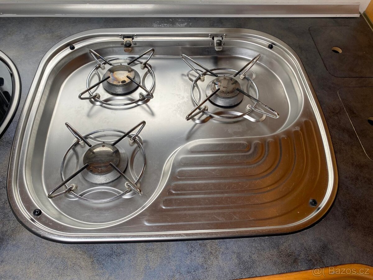 LMC Dominant 470/FRANCOUZSKÁ POSTEL - 12