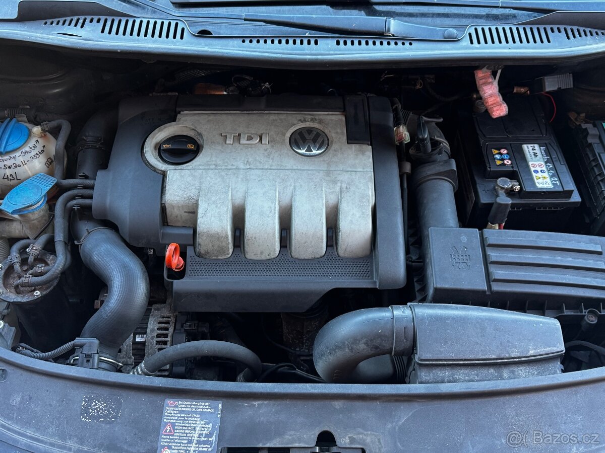 VW Touran 1,9 tdi 77kw - 12