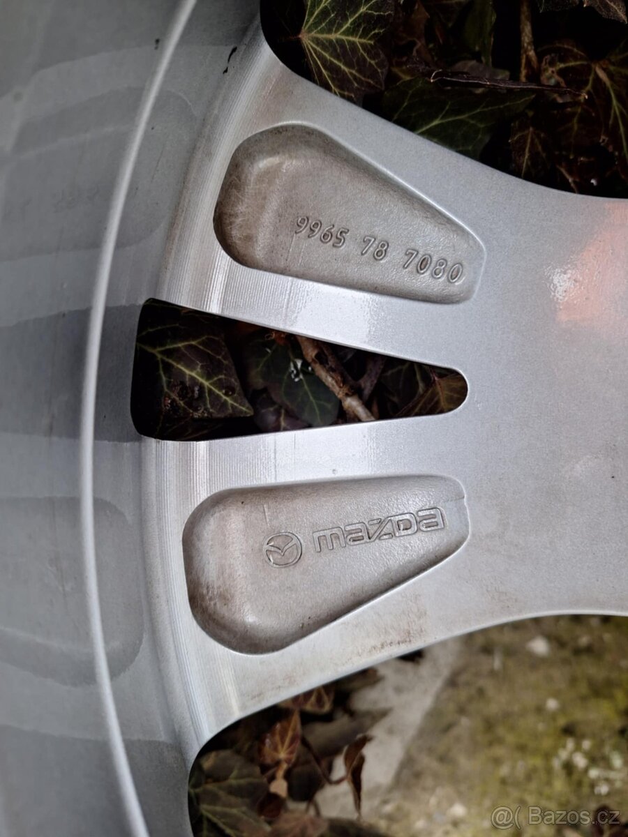 kola Mazda CX-30 - 12