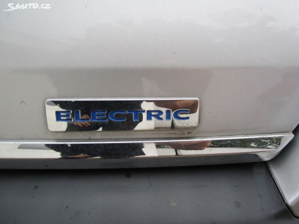 Dacia Spring, ELEKTRO-BATERIE-27KWh-1.MAJITEL - 12