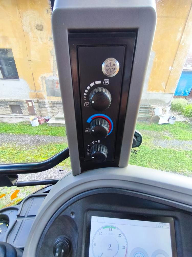 Prodám JCB 3CX - 12