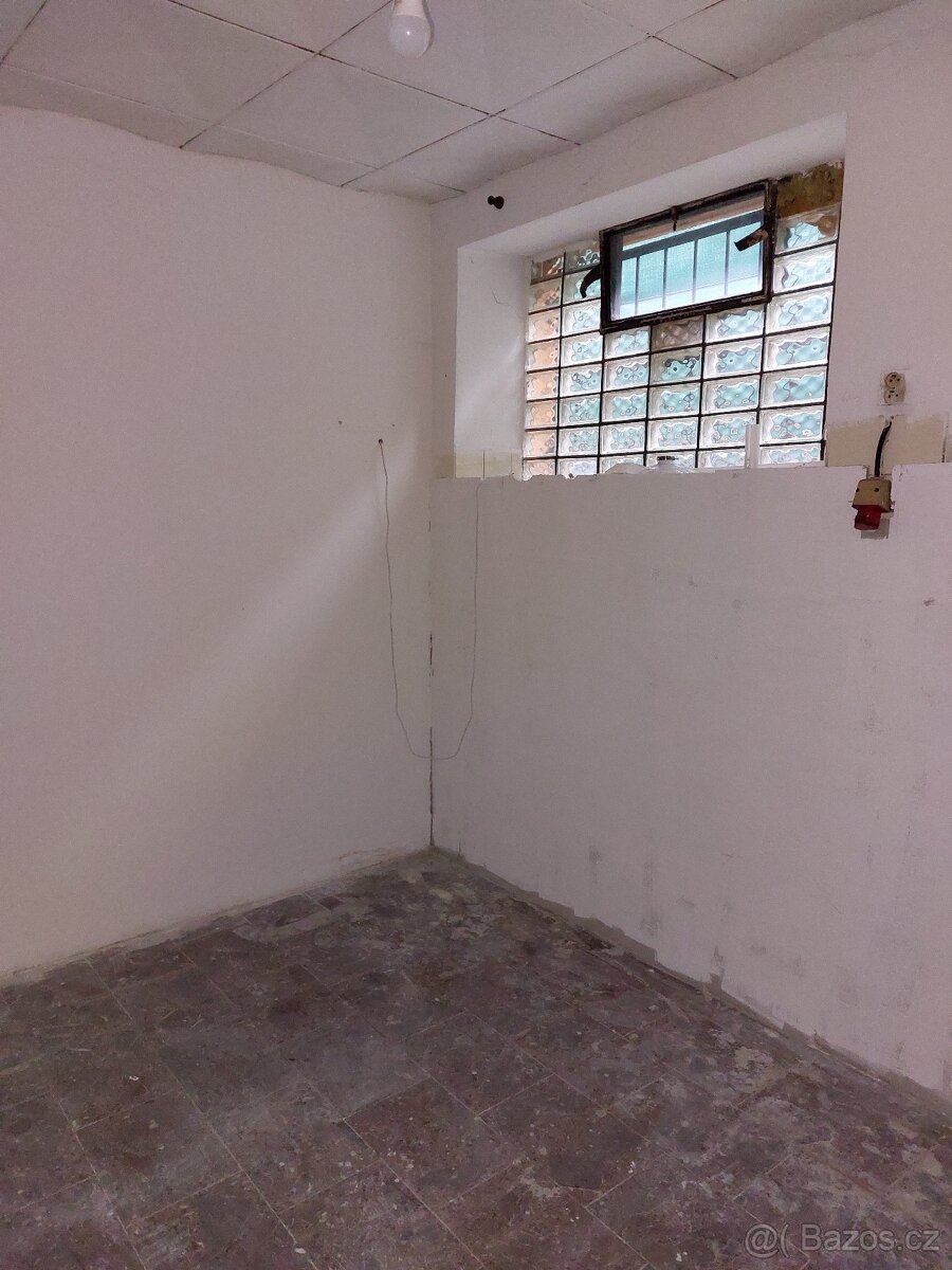 Pronájem prostoru na oslavy a party – Kaplice - 12