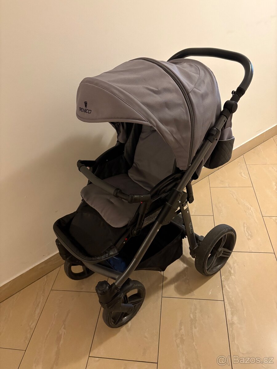 Kočárek Venicci - 12