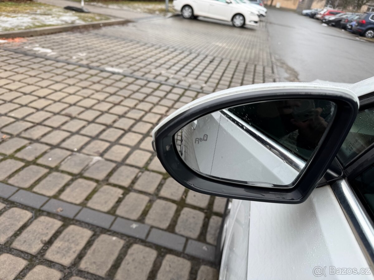 VW Golf 2.0, 110 kW, nafta, top výbava - 12