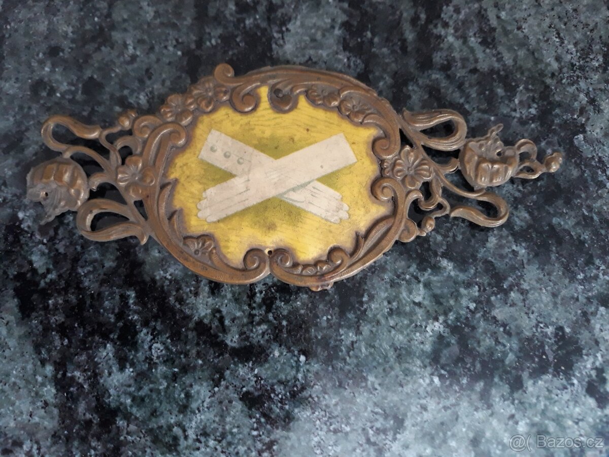 Starý vojenský kompas, pouzdro na cigarety aj. - 12