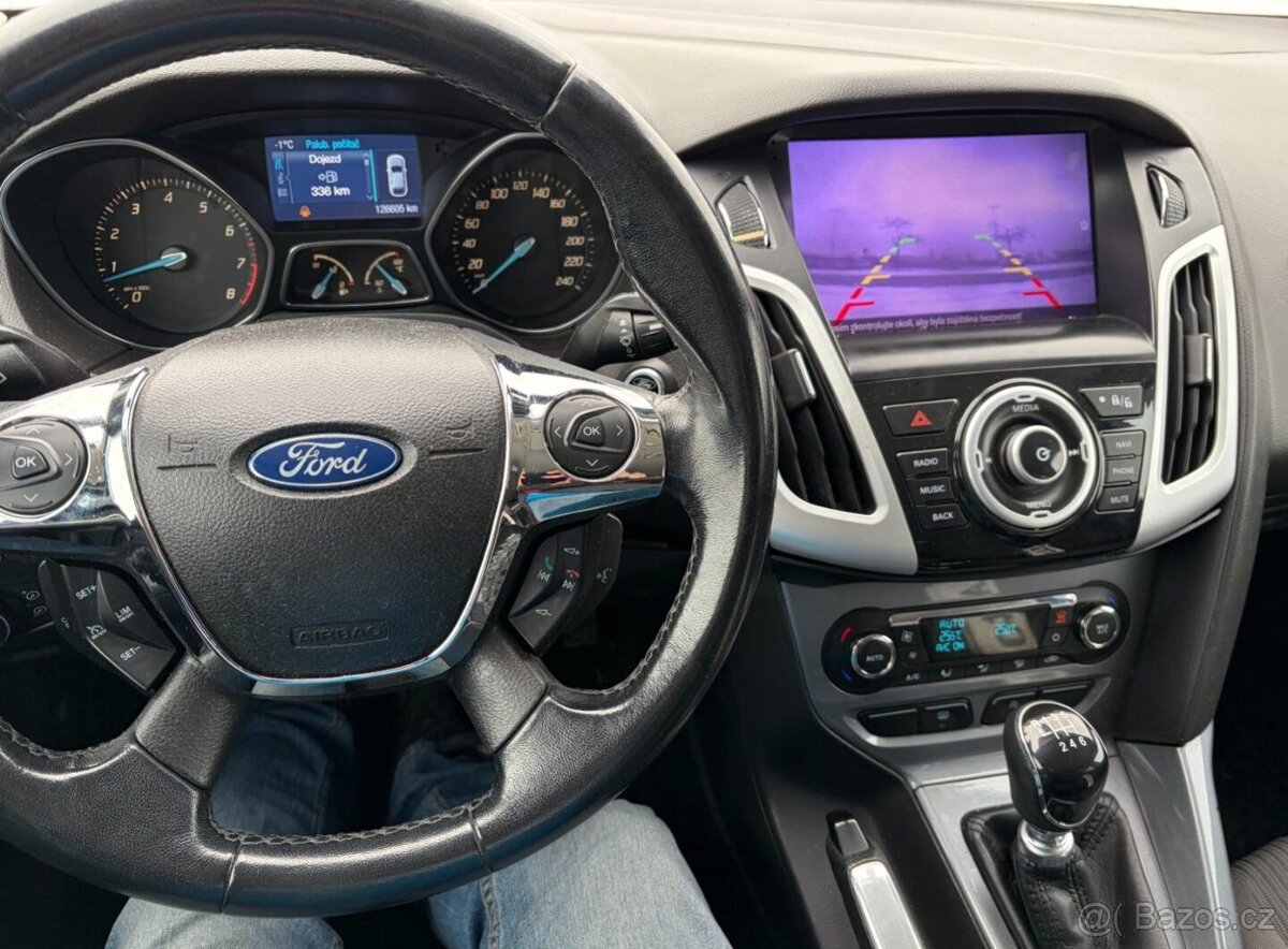 Ford Focus 1.6 EB 110kw TOP VÝBAVA - 12