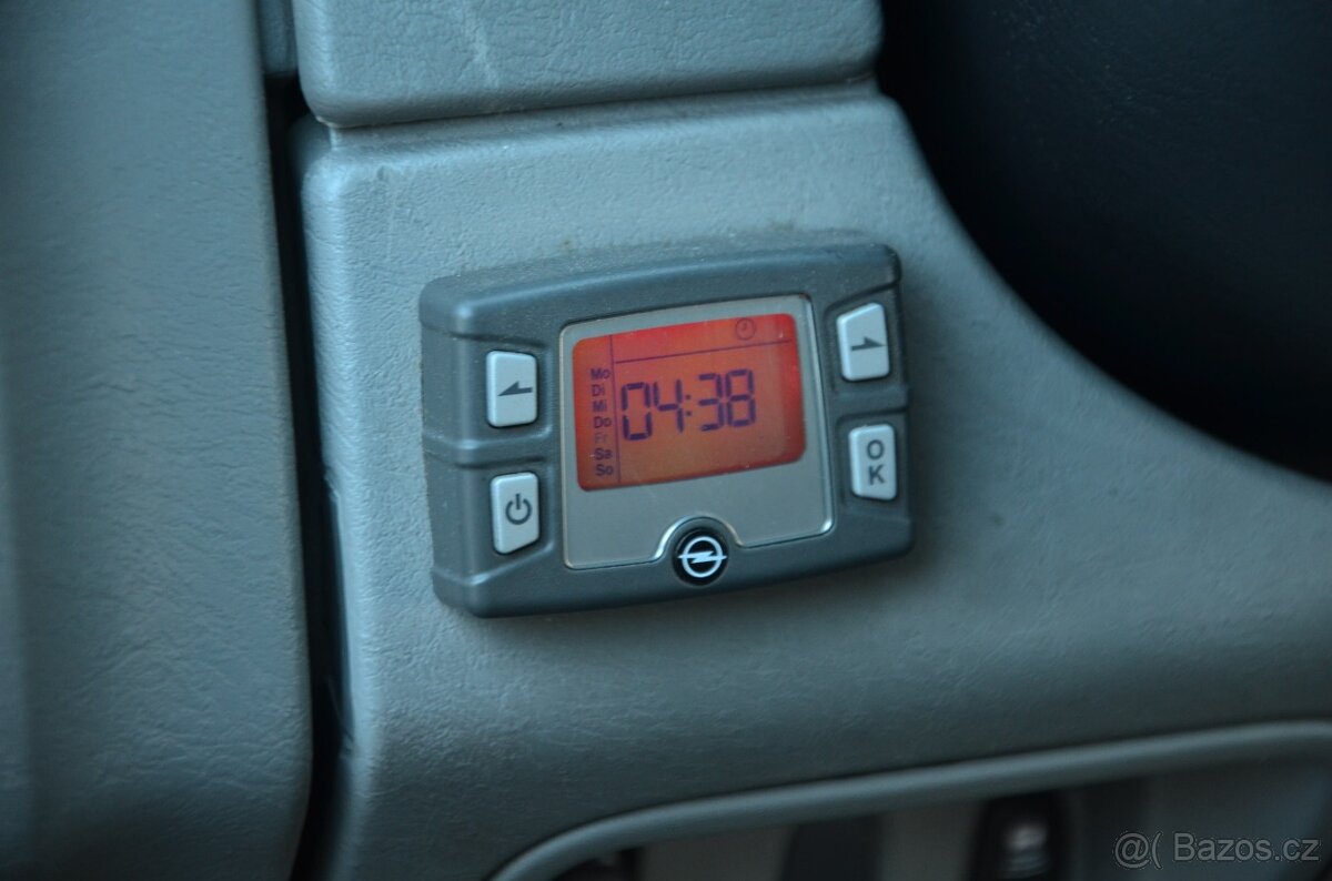 Opel Vivaro, 2.5 CDTI, 2010 - náhradní díly - 12