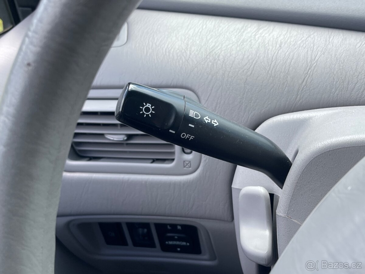 Toyota Prius 1.5 hybrid, r.v. 2000, BOURÁNO - 12