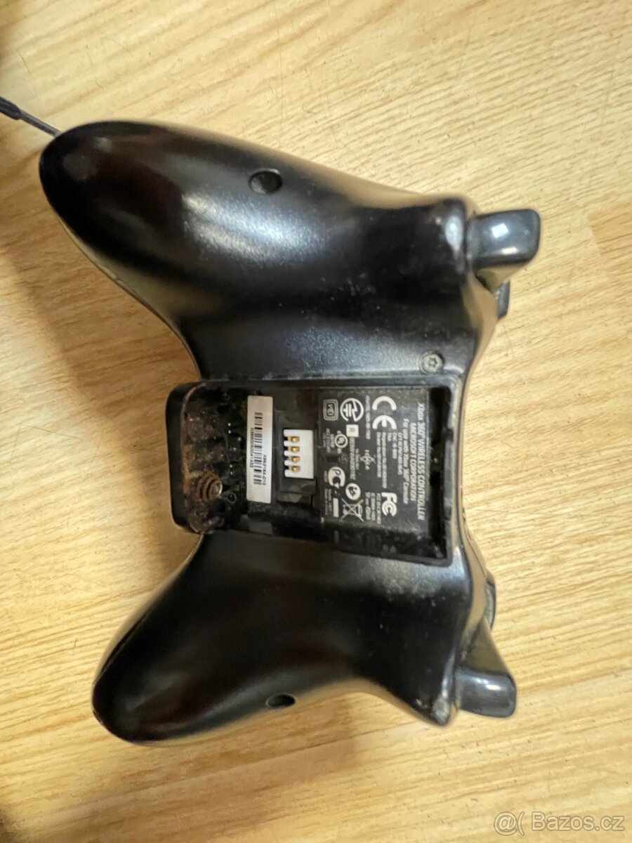 Xbox 360 s Kinectem + 15 her + Disney Infinity - 12
