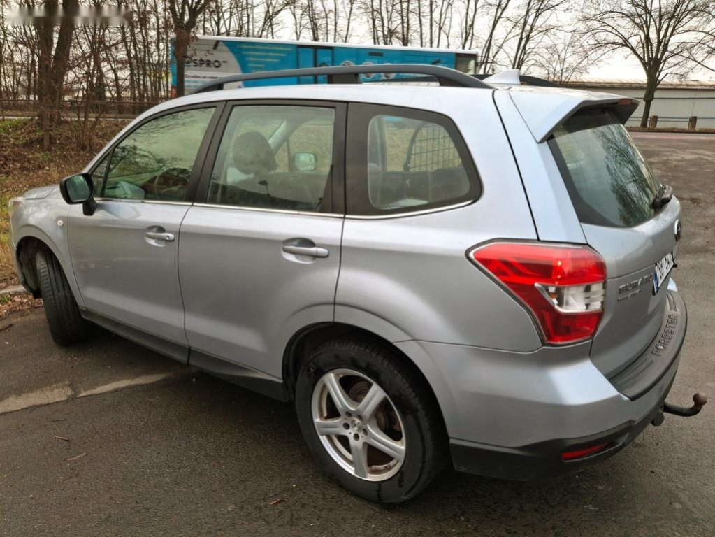 Subaru Forester,2.0 benzin Rezervace - 12