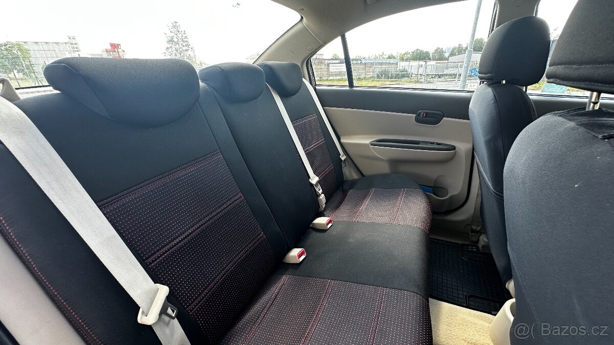 HYUNDAI ACCENT 1.4 - 12