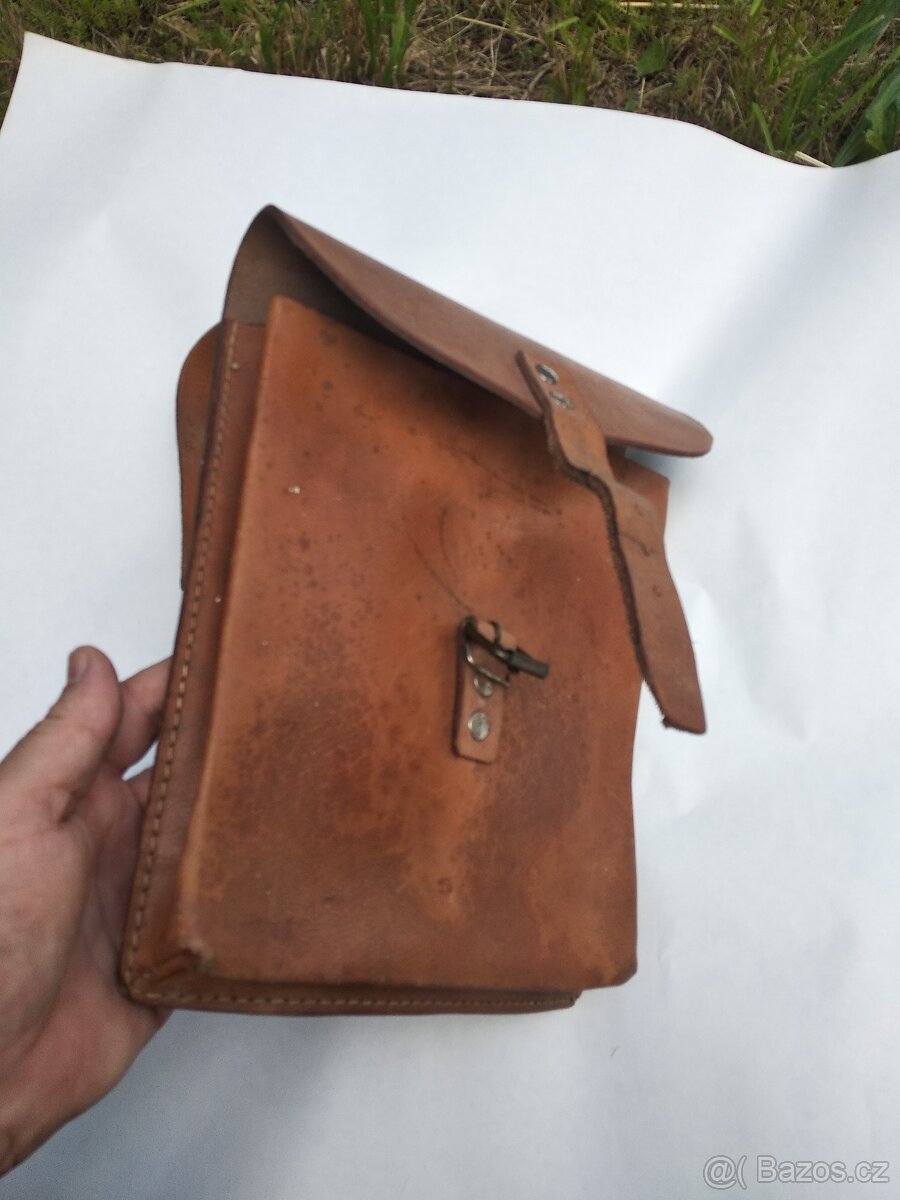 Brasna-pro prislusniky CSR-SNB-60-ta leta. - 12