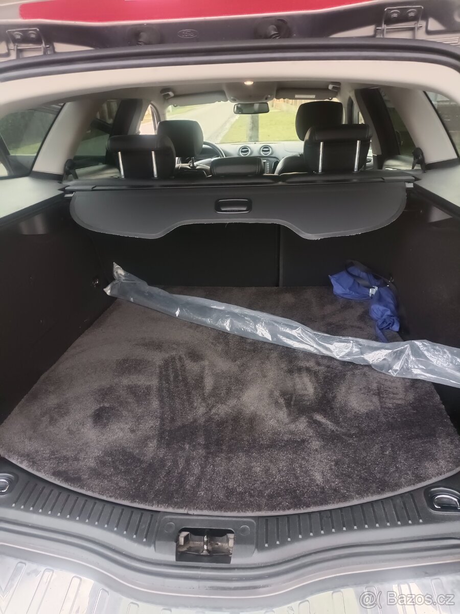 Prodám Ford Mondeo 20tdci titanium r.v 2014 - 12