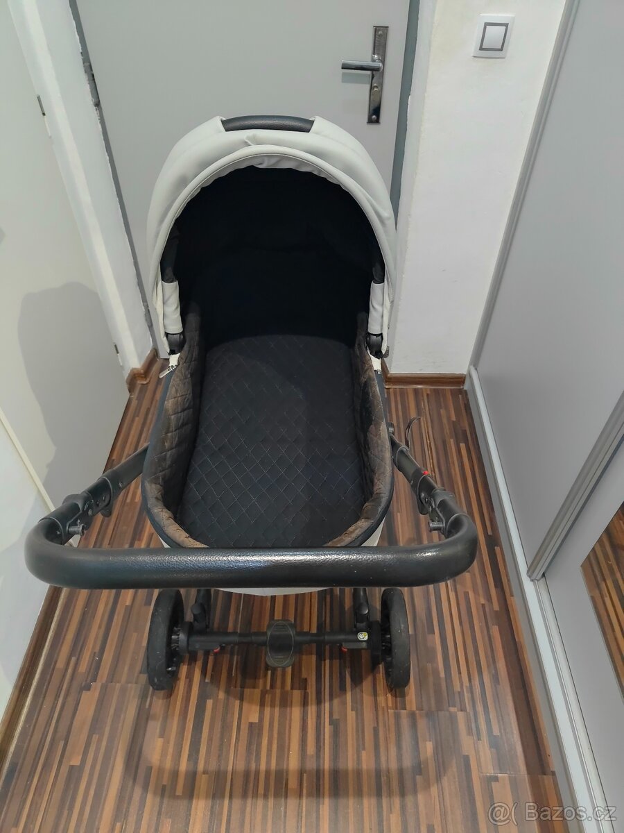 Prodáme kombinovaný kočárek Anex Cross 3v1 po jednom dítěti. - 12