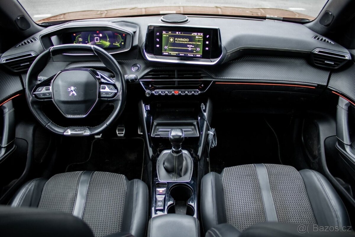 Peugeot 2008 GT-line 1.2 PureTech 2020 - 1.majiteľ - 12