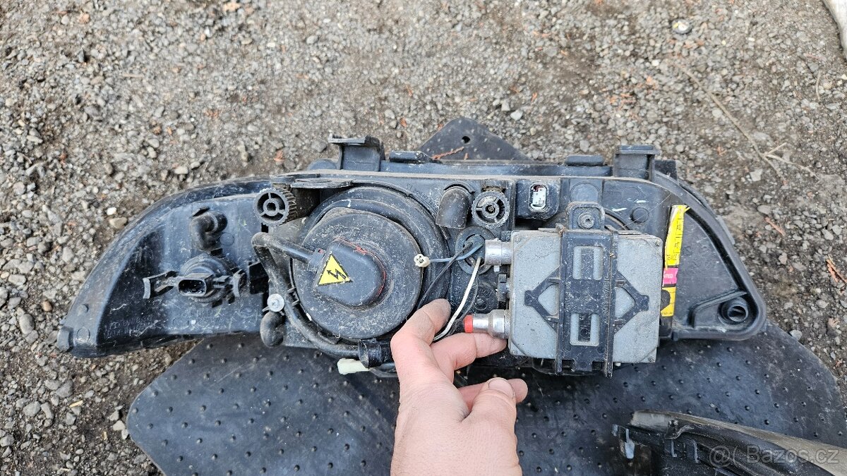 Bmw E39 dveře,kapota,blatníky - 12