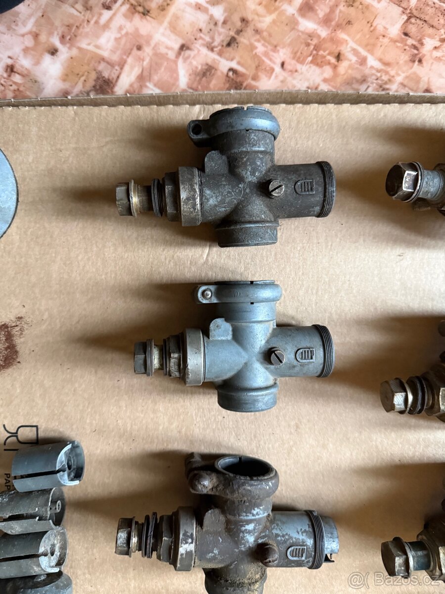 Karburátory Jawa pérák,čz 150c - 12