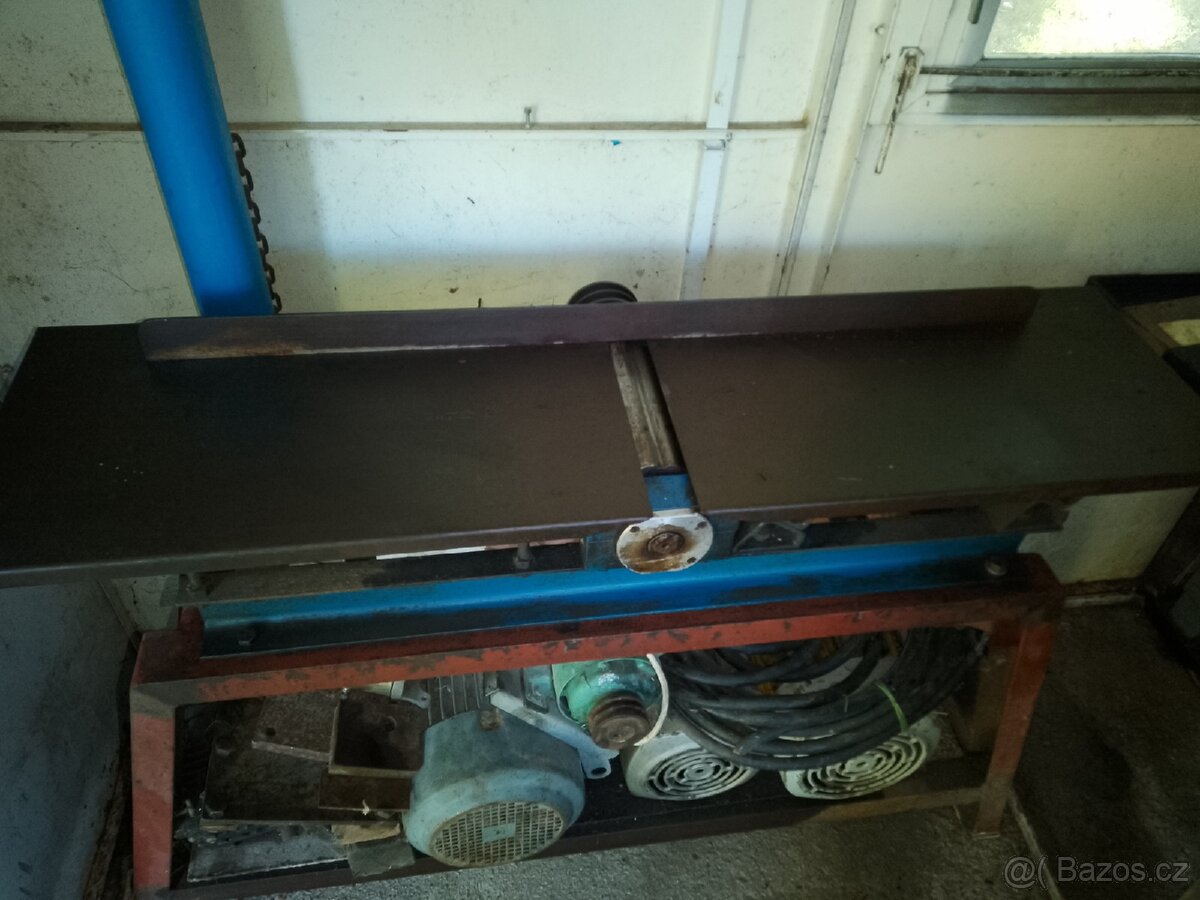 Nádrž ,elektromotory3faz.,hoblovka - 12